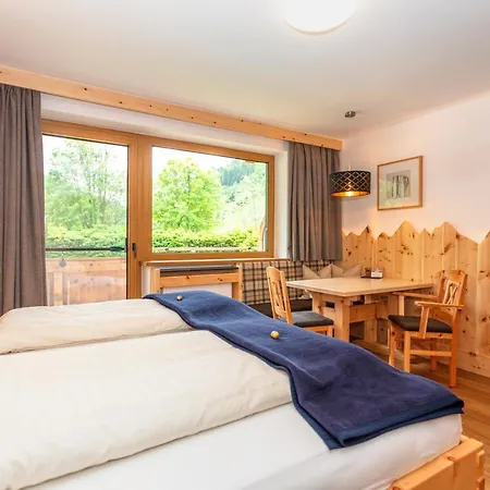 Apartment Gaestehaus Luggau Rauris Exterior photo